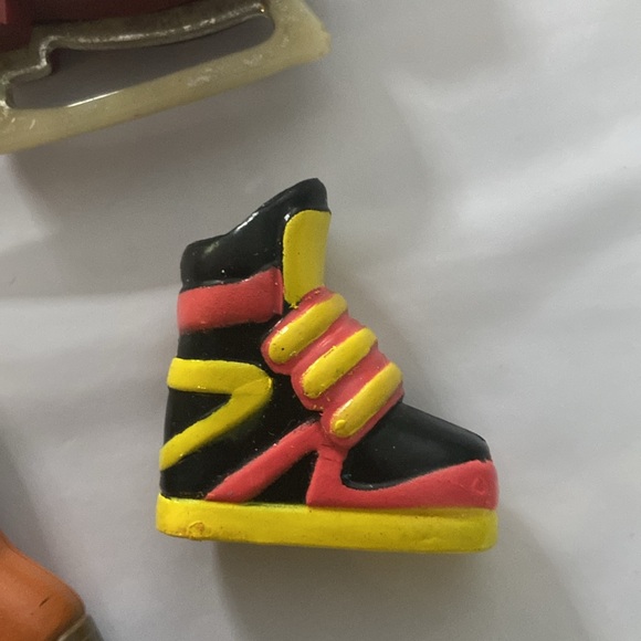 Bundle Bratz Shoes/Feet - Picture 8 of 9